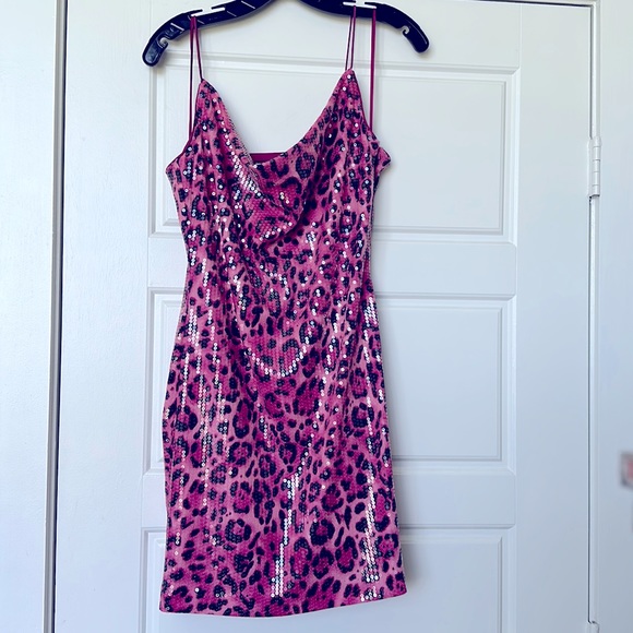 FUN & SEXY Women’s Medium Dress from Neiman Marcus! - Picture 2 of 10